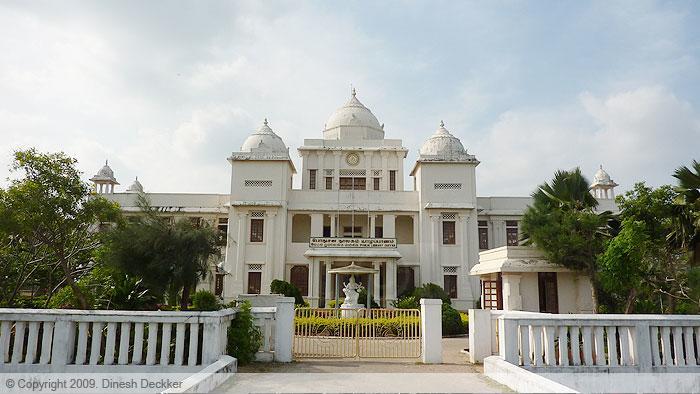 Sai Holiday Inn Jaffna Exterior photo