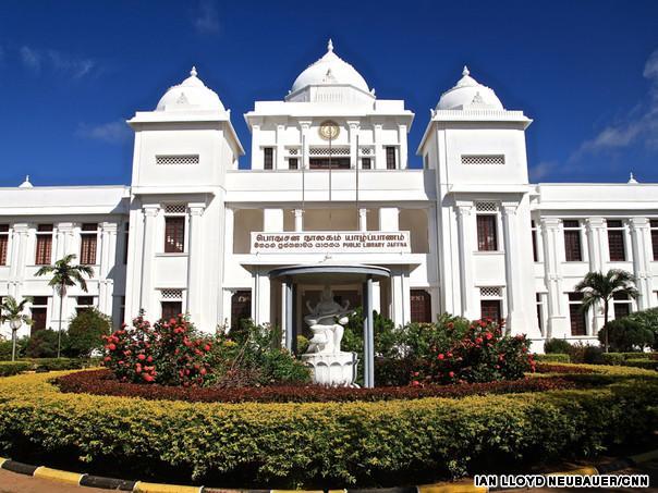 Sai Holiday Inn Jaffna Exterior photo