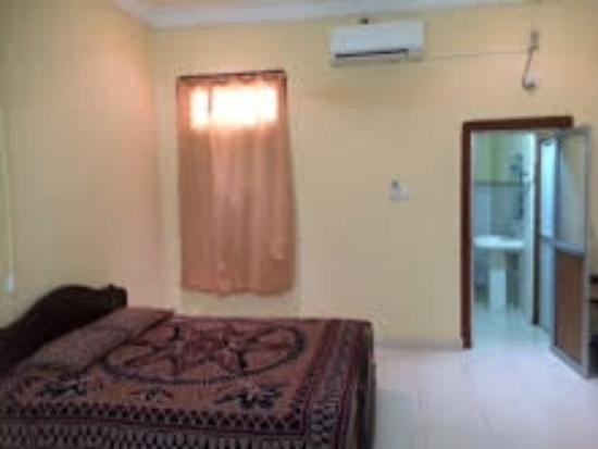 Sai Holiday Inn Jaffna Exterior photo
